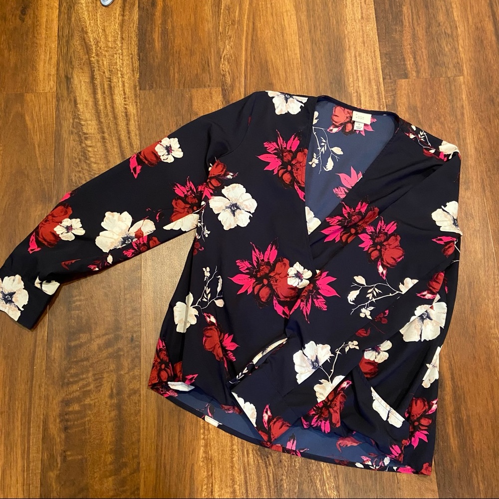 a new day Navy Floral Cross Body Lng Sleeve Blouse